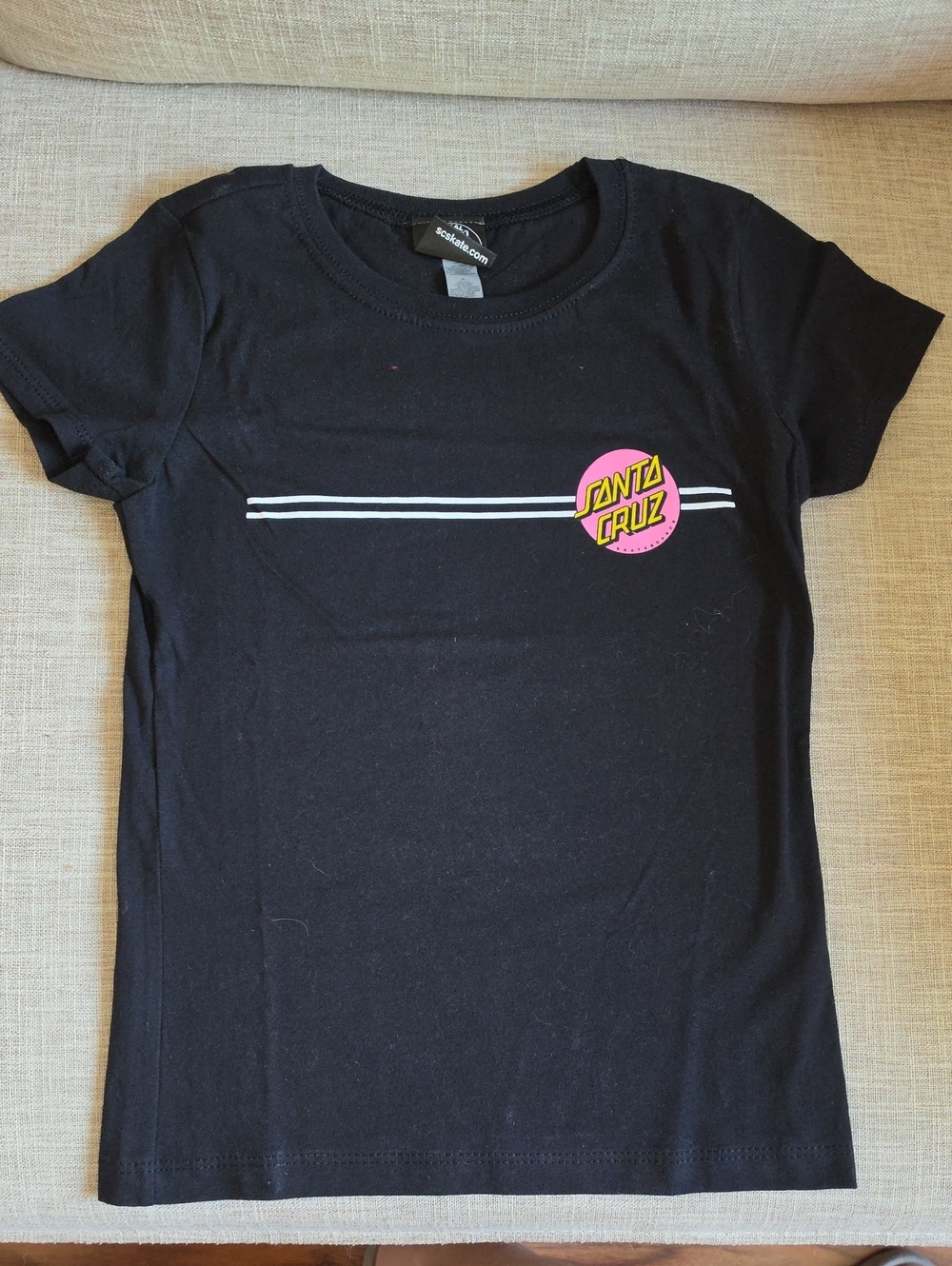 Santa Cruz Girls Graphic Tee, Size Medium 7/8